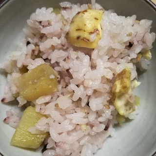 秋の味覚！さつまいもと栗のご飯